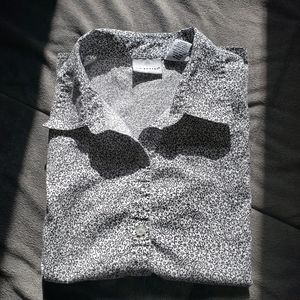 Sleeveless button down.